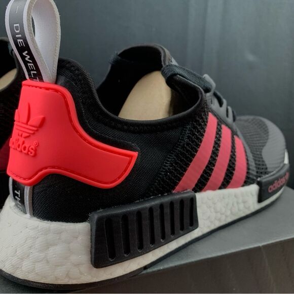 Adidas NMD R1 Pink Stripe Size 10 Mens / 11.5 Women's - Picture 5 of 14